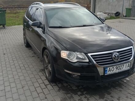 Черный Фольксваген Пассат Вариант, объемом двигателя 2 л и пробегом 220 тыс. км за 5500 $, фото 1 на Automoto.ua