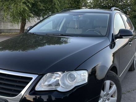 Черный Фольксваген Пассат Вариант, объемом двигателя 1.6 л и пробегом 290 тыс. км за 6750 $, фото 1 на Automoto.ua
