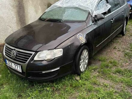 Фольксваген Пассат Вариант 2008 в Кропивницком (Кировограде) на Automoto.ua Черный Фольксваген Пассат Вариант, объемом двигателя 2 л и пробегом 250 тыс. км за 1500 $, фото 1 на Automoto.ua