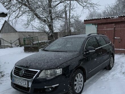 Черный Фольксваген Пассат Вариант, объемом двигателя 2 л и пробегом 290 тыс. км за 4200 $, фото 1 на Automoto.ua