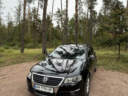 Черный Фольксваген Пассат Вариант, объемом двигателя 2 л и пробегом 307 тыс. км за 7200 $, фото 1 на Automoto.ua