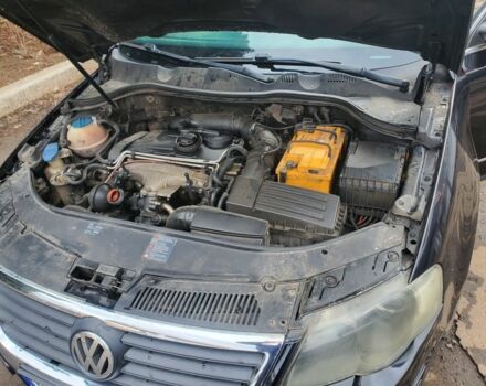 Черный Фольксваген Пассат Вариант, объемом двигателя 0 л и пробегом 300 тыс. км за 3200 $, фото 1 на Automoto.ua