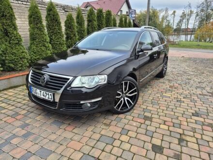 Черный Фольксваген Пассат Вариант, объемом двигателя 2 л и пробегом 224 тыс. км за 2150 $, фото 1 на Automoto.ua