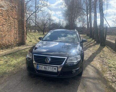 Черный Фольксваген Пассат Вариант, объемом двигателя 2 л и пробегом 300 тыс. км за 6900 $, фото 1 на Automoto.ua