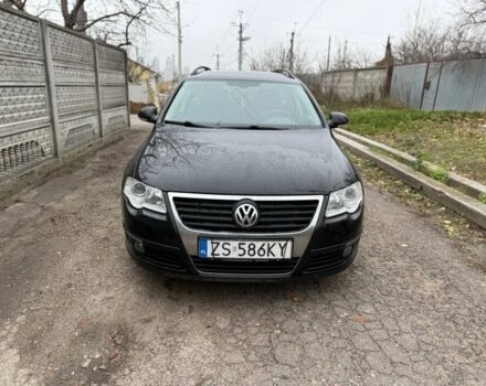 Черный Фольксваген Пассат Вариант, объемом двигателя 2 л и пробегом 300 тыс. км за 3200 $, фото 1 на Automoto.ua