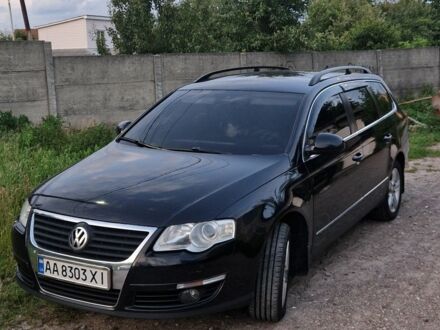 Фольксваген Пассат Вариант 2010 в Софіївська Борщагівка на Automoto.ua Черный Фольксваген Пассат Вариант, объемом двигателя 2 л и пробегом 347 тыс. км за 8200 $, фото 1 на Automoto.ua