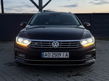 Черный Фольксваген Пассат Вариант, объемом двигателя 2 л и пробегом 306 тыс. км за 14200 $, фото 1 на Automoto.ua