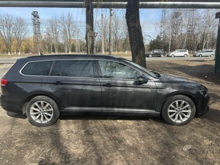 Фольксваген Пассат Вариант 2018 в Луцке на Automoto.ua Черный Фольксваген Пассат Вариант, объемом двигателя 2 л и пробегом 96 тыс. км за 15700 $, фото 1 на Automoto.ua