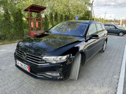 Фольксваген Пассат Варіант 2020 у Бережанах на Automoto.ua Чорний Фольксваген Пассат Варіант, об'ємом двигуна 2 л та пробігом 190 тис. км за 22596 $, фото 1 на Automoto.ua