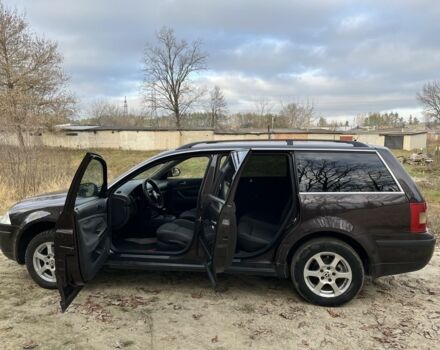 Фіолетовий Фольксваген Пассат Варіант, об'ємом двигуна 1.9 л та пробігом 310 тис. км за 4450 $, фото 17 на Automoto.ua