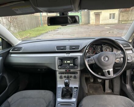 Фіолетовий Фольксваген Пассат Варіант, об'ємом двигуна 2 л та пробігом 149 тис. км за 4200 $, фото 8 на Automoto.ua