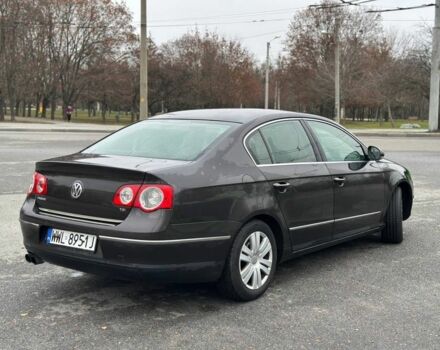 Коричневый Фольксваген Пассат Вариант, объемом двигателя 1.8 л и пробегом 356 тыс. км за 2800 $, фото 2 на Automoto.ua