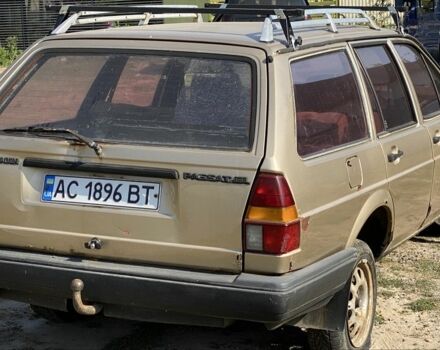 Коричневий Фольксваген Пассат Варіант, об'ємом двигуна 1.6 л та пробігом 200 тис. км за 1550 $, фото 1 на Automoto.ua