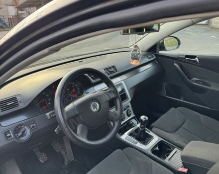 Коричневый Фольксваген Пассат Вариант, объемом двигателя 2 л и пробегом 281 тыс. км за 5299 $, фото 4 на Automoto.ua