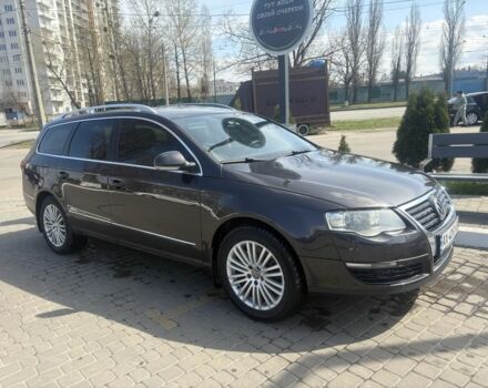 Фольксваген Пассат Вариант 2006 в Харькове на Automoto.ua Коричневый Фольксваген Пассат Вариант, объемом двигателя 3.2 л и пробегом 340 тыс. км за 5900 $, фото 3 на Automoto.ua