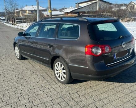 Коричневый Фольксваген Пассат Вариант, объемом двигателя 0 л и пробегом 300 тыс. км за 2200 $, фото 3 на Automoto.ua