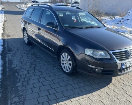 Коричневый Фольксваген Пассат Вариант, объемом двигателя 0 л и пробегом 300 тыс. км за 2200 $, фото 1 на Automoto.ua