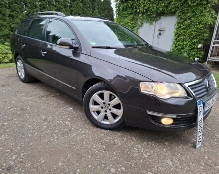 Коричневый Фольксваген Пассат Вариант, объемом двигателя 2 л и пробегом 257 тыс. км за 6999 $, фото 1 на Automoto.ua