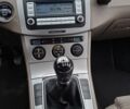 Коричневый Фольксваген Пассат Вариант, объемом двигателя 2 л и пробегом 257 тыс. км за 7999 $, фото 4 на Automoto.ua