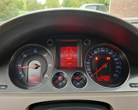 Коричневый Фольксваген Пассат Вариант, объемом двигателя 2 л и пробегом 257 тыс. км за 6999 $, фото 3 на Automoto.ua