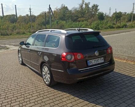 Коричневый Фольксваген Пассат Вариант, объемом двигателя 2 л и пробегом 330 тыс. км за 6999 $, фото 5 на Automoto.ua