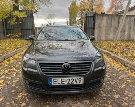 Коричневый Фольксваген Пассат Вариант, объемом двигателя 2 л и пробегом 300 тыс. км за 3100 $, фото 2 на Automoto.ua