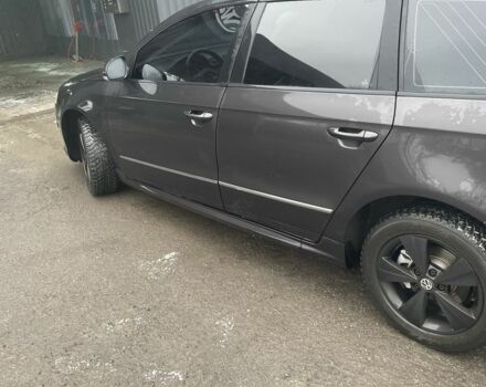 Коричневый Фольксваген Пассат Вариант, объемом двигателя 1.6 л и пробегом 288 тыс. км за 6850 $, фото 2 на Automoto.ua