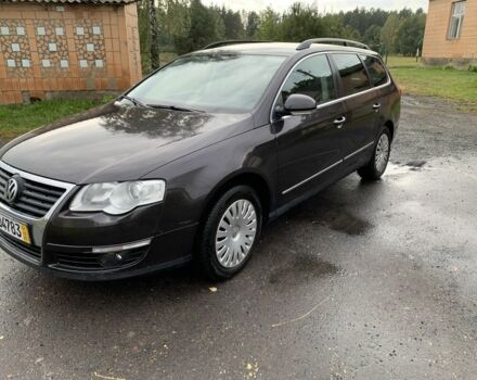 Коричневый Фольксваген Пассат Вариант, объемом двигателя 1.6 л и пробегом 235 тыс. км за 7300 $, фото 2 на Automoto.ua