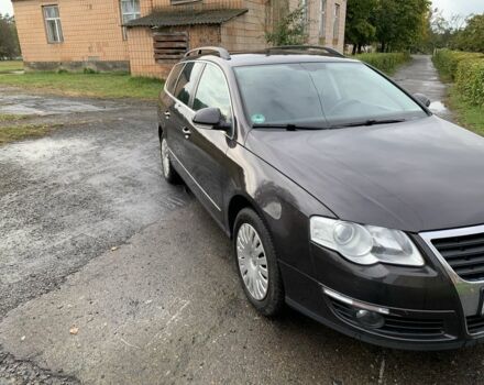 Коричневый Фольксваген Пассат Вариант, объемом двигателя 1.6 л и пробегом 235 тыс. км за 7300 $, фото 3 на Automoto.ua