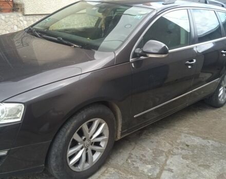 Коричневий Фольксваген Пассат Варіант, об'ємом двигуна 2 л та пробігом 257 тис. км за 7750 $, фото 5 на Automoto.ua