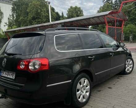 Коричневий Фольксваген Пассат Варіант, об'ємом двигуна 2 л та пробігом 286 тис. км за 7300 $, фото 2 на Automoto.ua