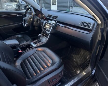 Коричневий Фольксваген Пассат Варіант, об'ємом двигуна 2 л та пробігом 246 тис. км за 12800 $, фото 3 на Automoto.ua