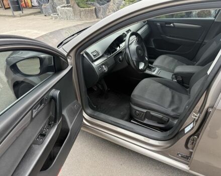 Коричневый Фольксваген Пассат Вариант, объемом двигателя 2 л и пробегом 275 тыс. км за 8000 $, фото 3 на Automoto.ua