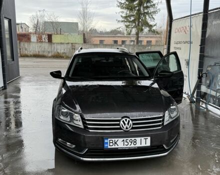 Коричневий Фольксваген Пассат Варіант, об'ємом двигуна 1.6 л та пробігом 216 тис. км за 9200 $, фото 7 на Automoto.ua