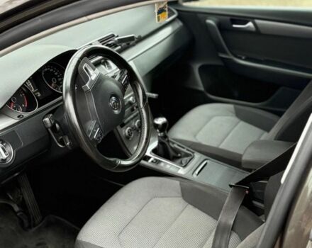 Коричневий Фольксваген Пассат Варіант, об'ємом двигуна 1.6 л та пробігом 284 тис. км за 9300 $, фото 9 на Automoto.ua