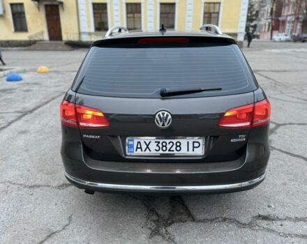 Коричневый Фольксваген Пассат Вариант, объемом двигателя 1.6 л и пробегом 200 тыс. км за 10000 $, фото 1 на Automoto.ua