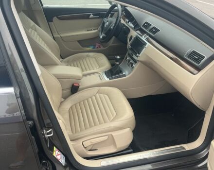 Коричневий Фольксваген Пассат Варіант, об'ємом двигуна 1.6 л та пробігом 320 тис. км за 10100 $, фото 4 на Automoto.ua