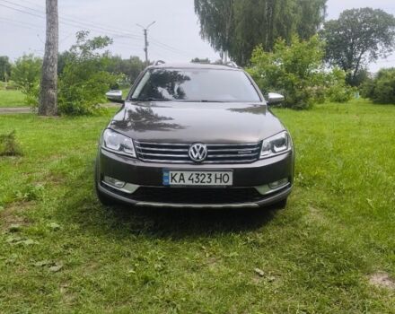 Коричневый Фольксваген Пассат Вариант, объемом двигателя 2 л и пробегом 291 тыс. км за 13200 $, фото 2 на Automoto.ua