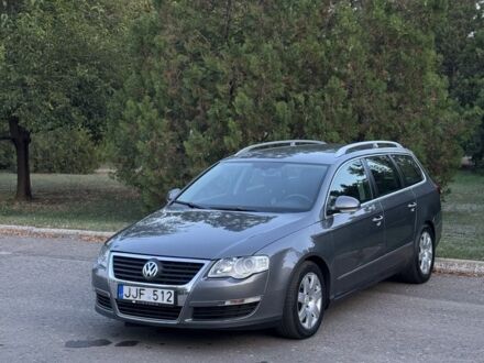 Фольксваген Пассат Варіант 2007 у Славянске на Automoto.ua Коричневий Фольксваген Пассат Варіант, об'ємом двигуна 2 л та пробігом 250 тис. км за 3450 $, фото 1 на Automoto.ua
