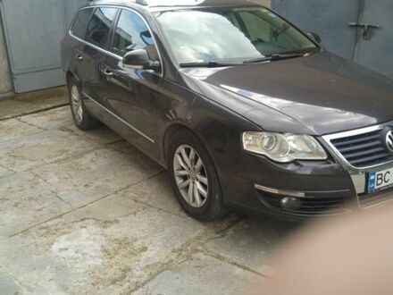 Коричневий Фольксваген Пассат Варіант, об'ємом двигуна 2 л та пробігом 257 тис. км за 7750 $, фото 1 на Automoto.ua