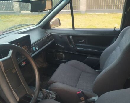 Красный Фольксваген Пассат Вариант, объемом двигателя 1.6 л и пробегом 999 тыс. км за 1550 $, фото 3 на Automoto.ua