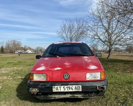 Красный Фольксваген Пассат Вариант, объемом двигателя 1.6 л и пробегом 1 тыс. км за 949 $, фото 3 на Automoto.ua