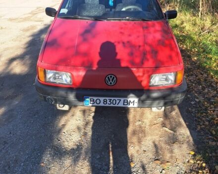 Красный Фольксваген Пассат Вариант, объемом двигателя 1.6 л и пробегом 333 тыс. км за 1000 $, фото 2 на Automoto.ua