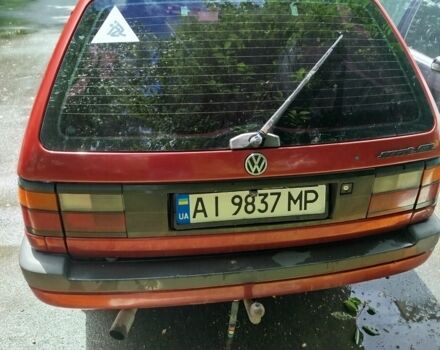 Червоний Фольксваген Пассат Варіант, об'ємом двигуна 2 л та пробігом 370 тис. км за 1900 $, фото 3 на Automoto.ua