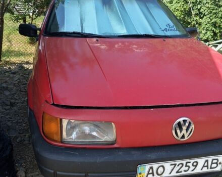 Фольксваген Пассат Вариант 1989 в Ужгороде на Automoto.ua Красный Фольксваген Пассат Вариант, объемом двигателя 1.8 л и пробегом 35 тыс. км за 1000 $, фото 1 на Automoto.ua