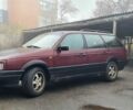 Красный Фольксваген Пассат Вариант, объемом двигателя 0 л и пробегом 350 тыс. км за 1500 $, фото 6 на Automoto.ua