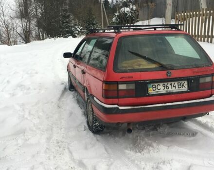 Красный Фольксваген Пассат Вариант, объемом двигателя 0 л и пробегом 350 тыс. км за 1300 $, фото 3 на Automoto.ua