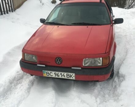 Красный Фольксваген Пассат Вариант, объемом двигателя 0 л и пробегом 350 тыс. км за 1300 $, фото 1 на Automoto.ua