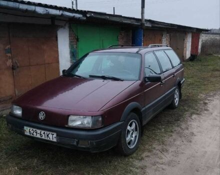 Красный Фольксваген Пассат Вариант, объемом двигателя 2 л и пробегом 565 тыс. км за 1906 $, фото 1 на Automoto.ua