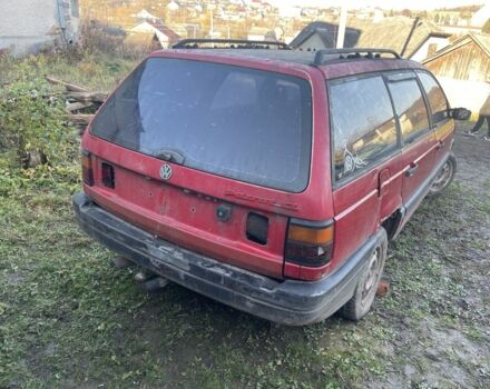 Красный Фольксваген Пассат Вариант, объемом двигателя 0 л и пробегом 300 тыс. км за 650 $, фото 1 на Automoto.ua